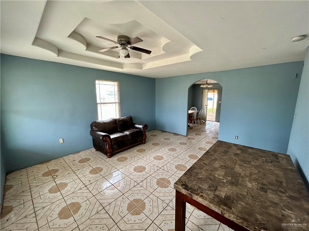 Photo 3 of 1511 Arboledas Drive