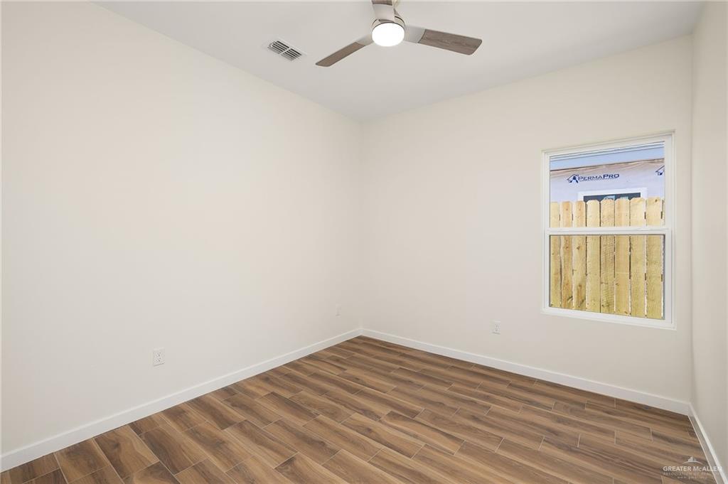 Photo 12 of 609 Onyx Avenue