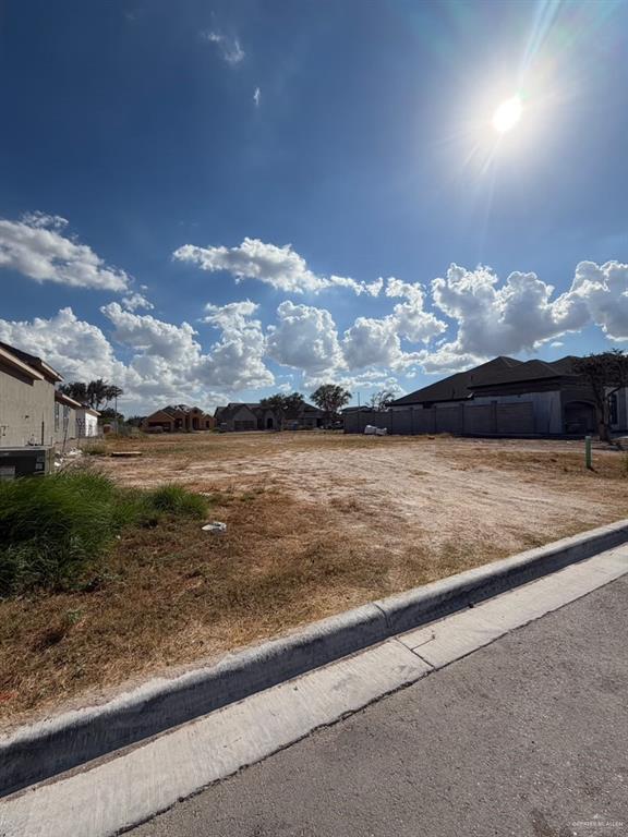 Photo 4 of 1202 Post Oak Street
