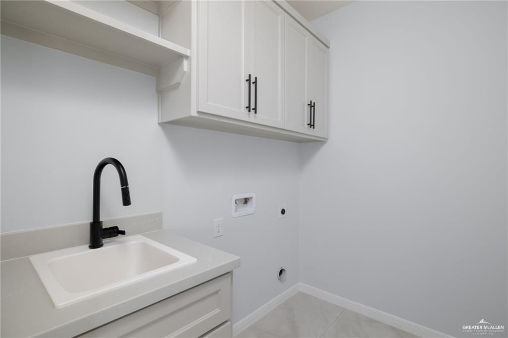 Photo 15 of 2810 Arboledas Drive