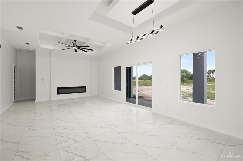Photo 4 of 13528 Blueberry Drive