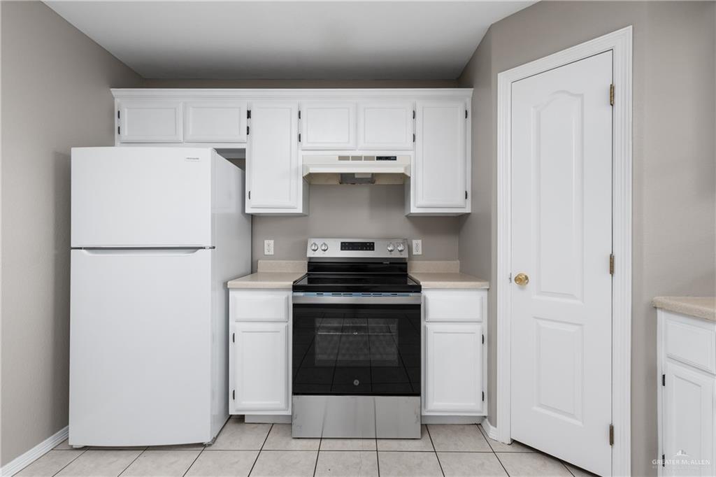 Photo 8 of 1801 Midlane Drive