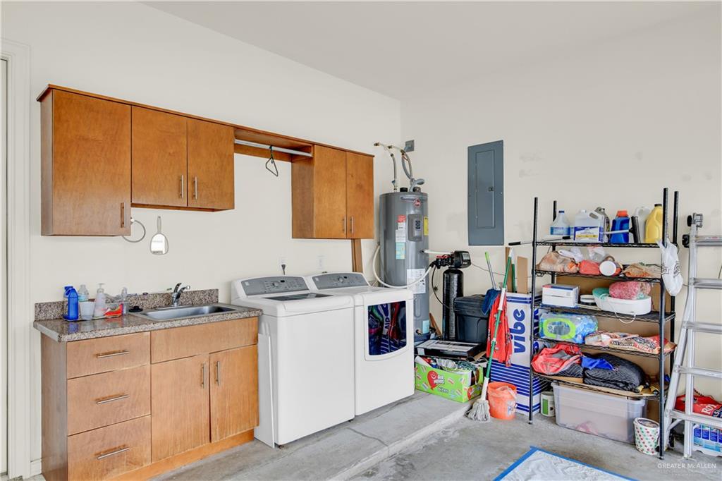 Photo 18 of 2408 Holland Avenue