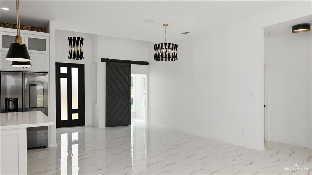 Photo 4 of 3602 Lago Superior