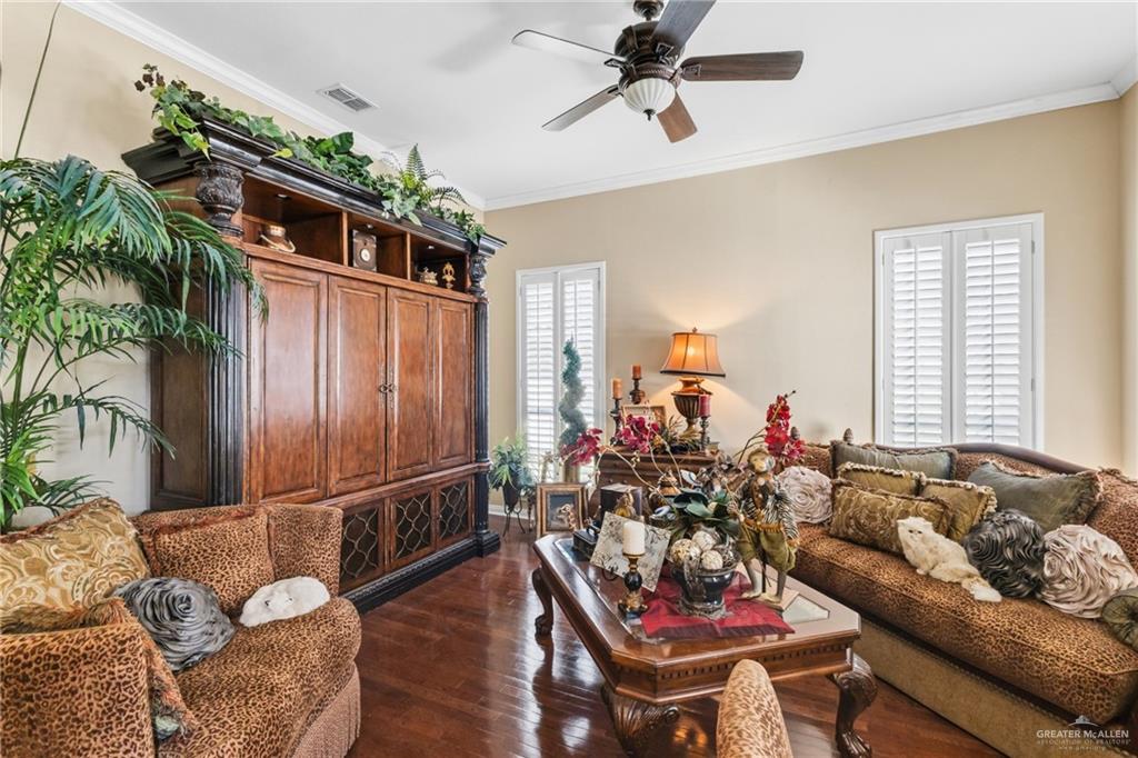 Photo 4 of 3509 Plazas Del Lago Drive