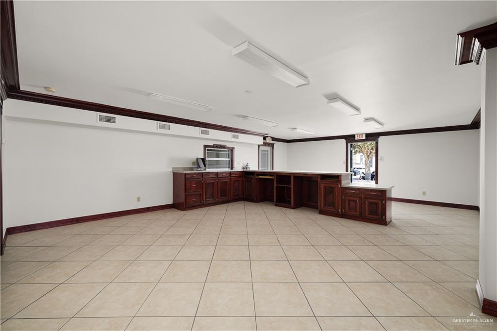 Photo 5 of 1709 Mozelle Drive