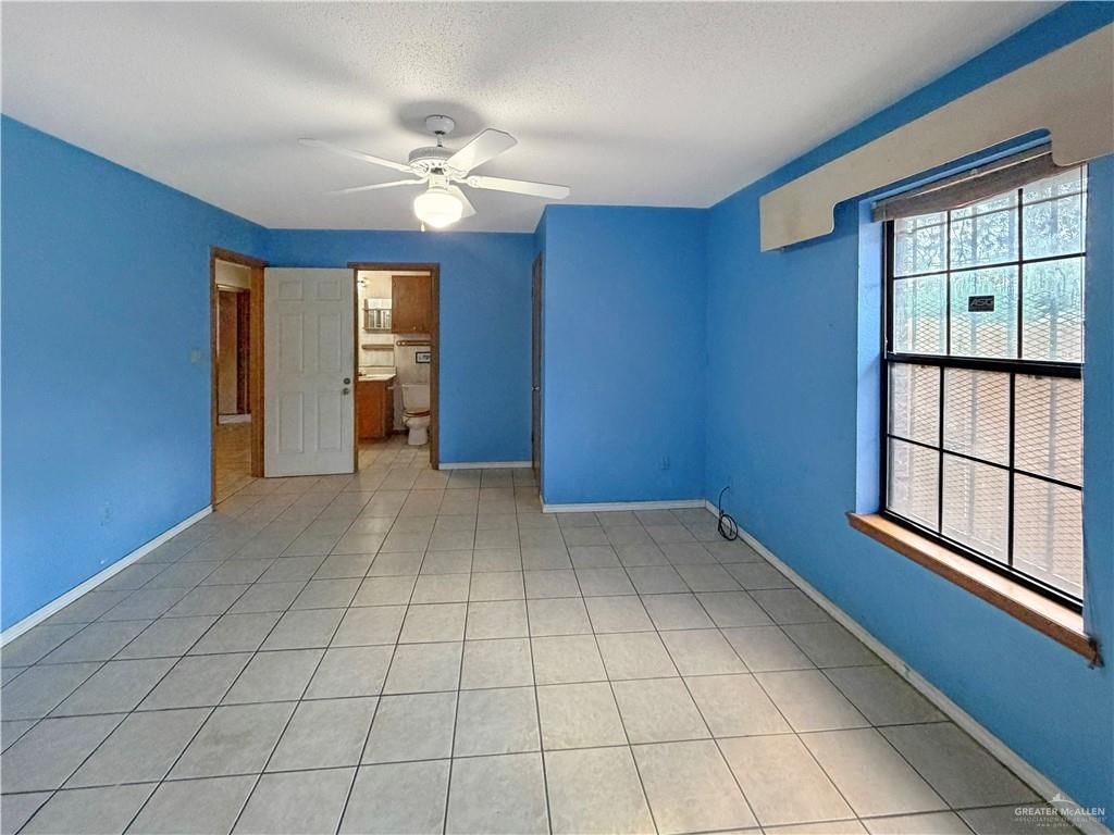 Photo 20 of 2211 Hackberry Avenue