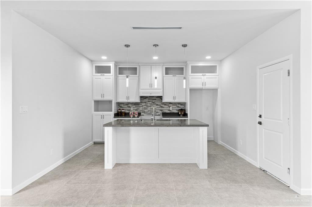Photo 13 of 1208 Boxwood Avenue