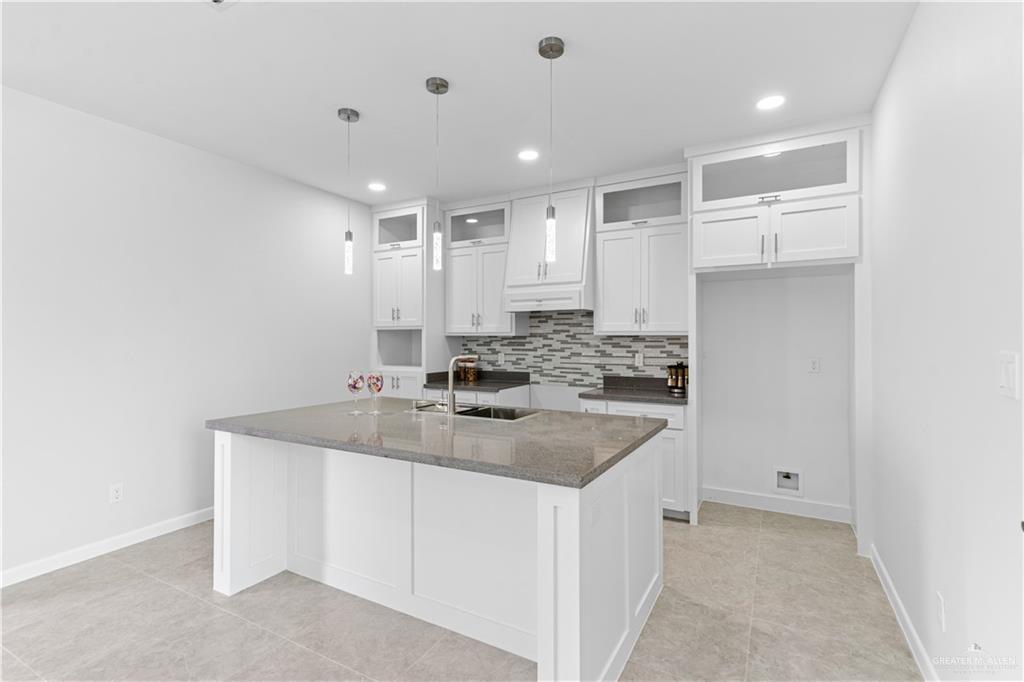 Photo 9 of 1208 Boxwood Avenue