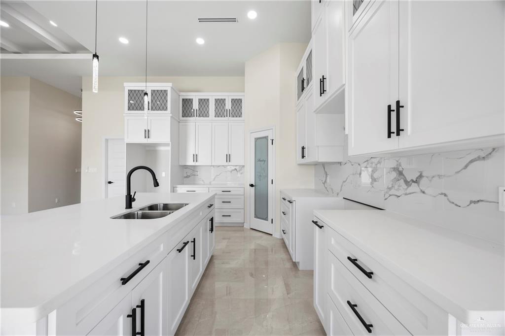 Photo 5 of 3006 Retama Street