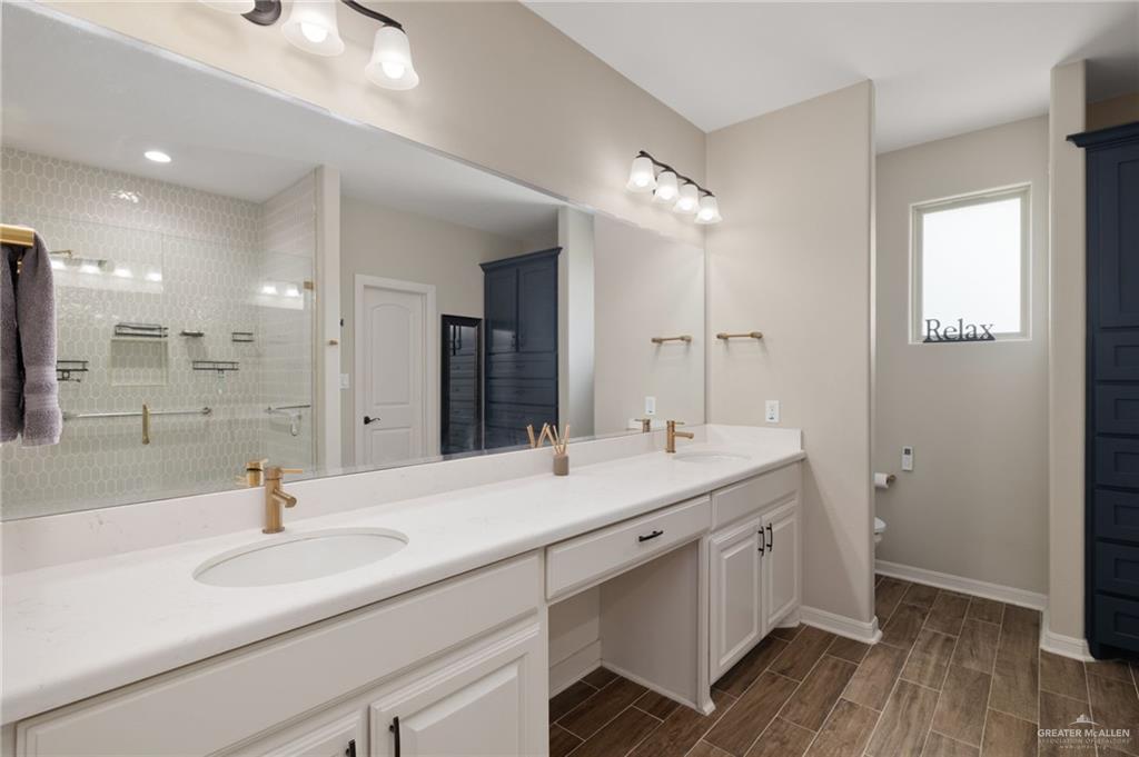 Photo 11 of 14716 Brazos Circle