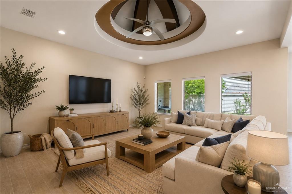 Photo 7 of 3507 Danubio Drive