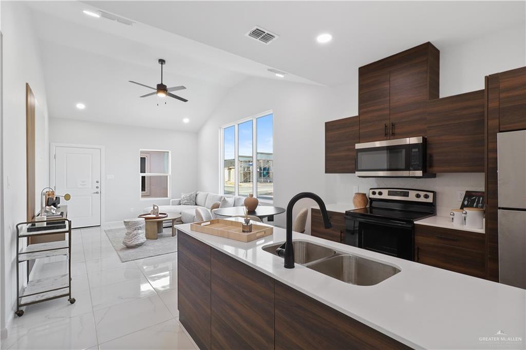 Photo 4 of 707 Coves Lane #4