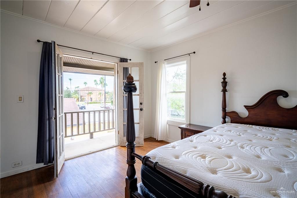 Photo 30 of 902 15th Street