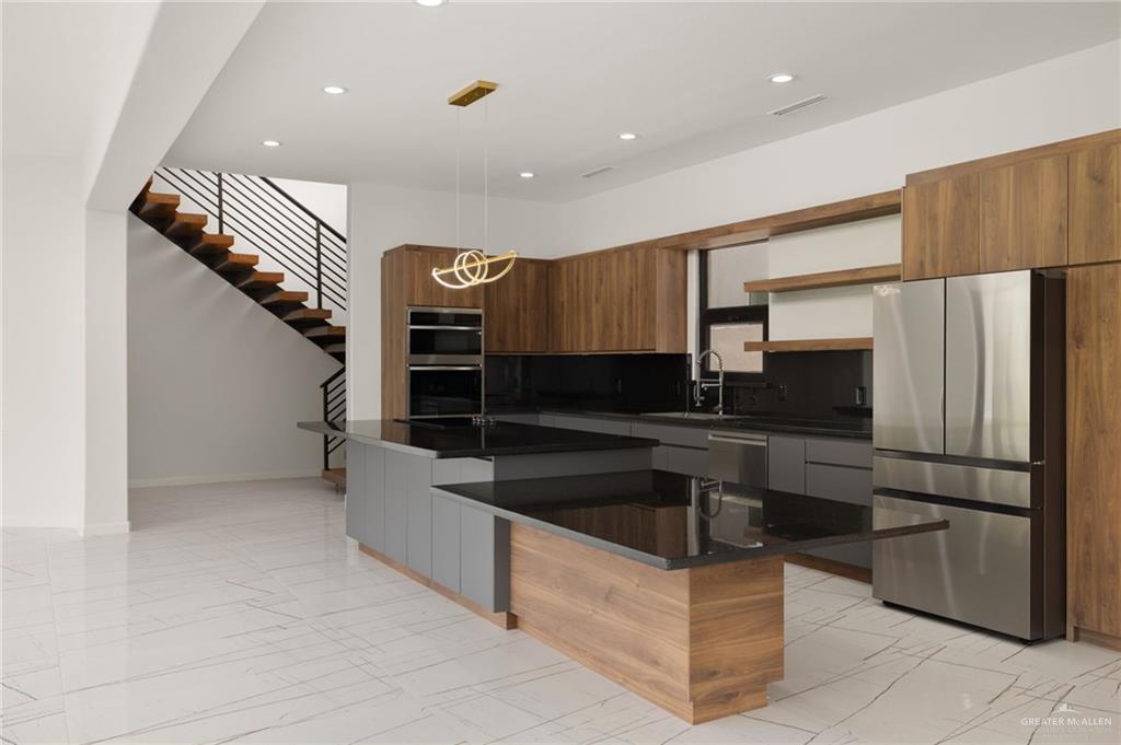 Photo 9 of 2228 45th Street