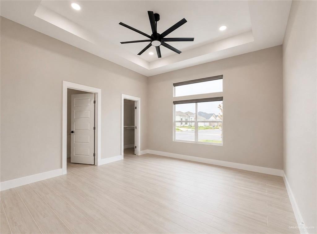 Photo 7 of 2808 Dhalia Drive