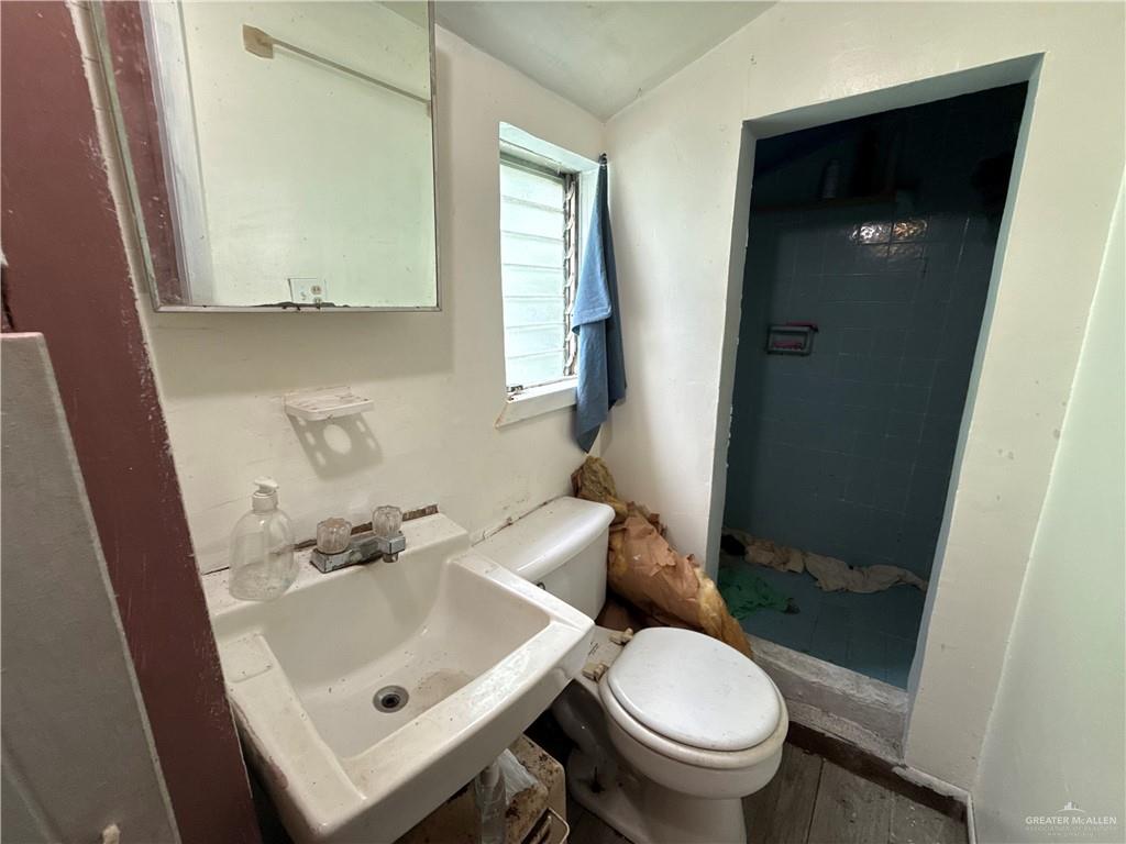 Photo 8 of 3031 Stanolind Avenue