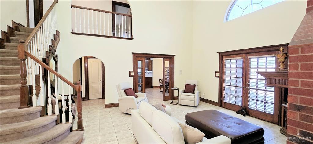 Photo 6 of 3007 Chapin Street
