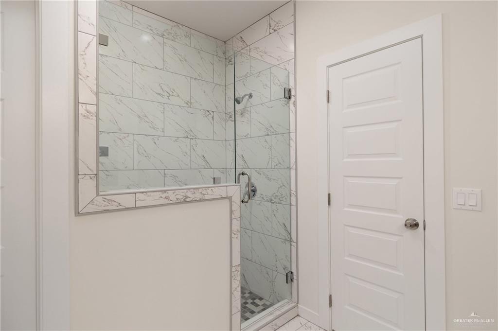 Photo 8 of 230 Longoria Drive