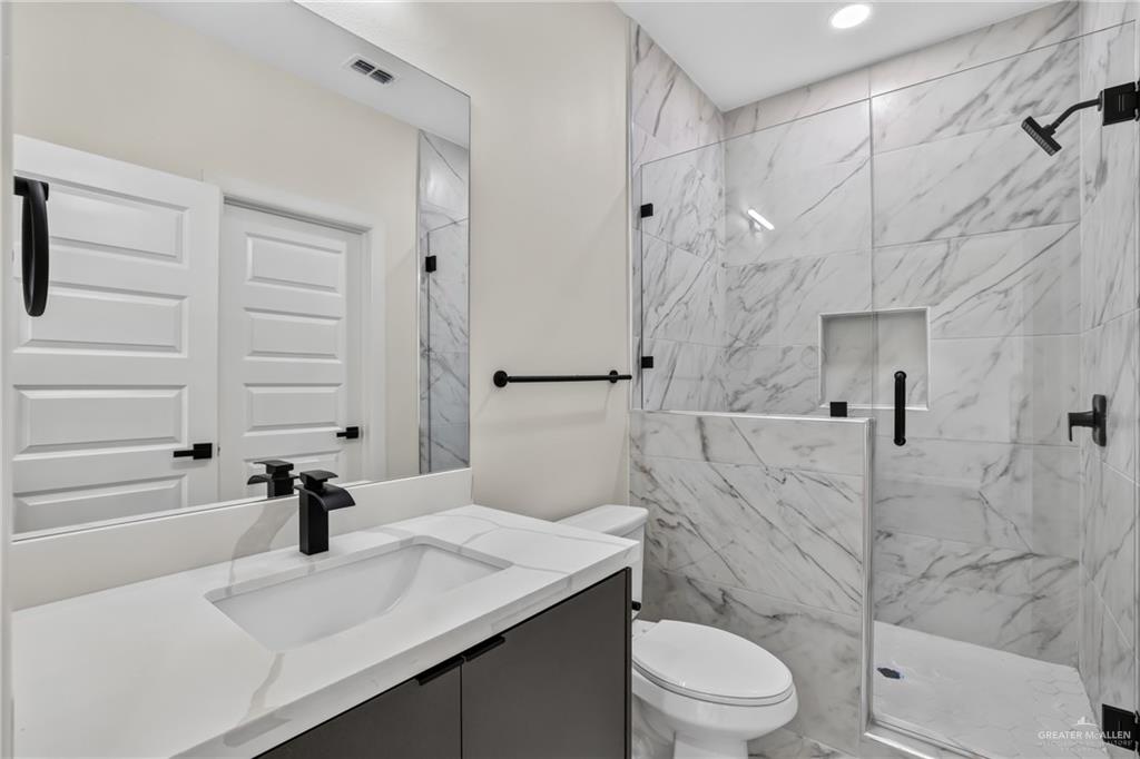 Photo 11 of 1303 Rosewood Lane