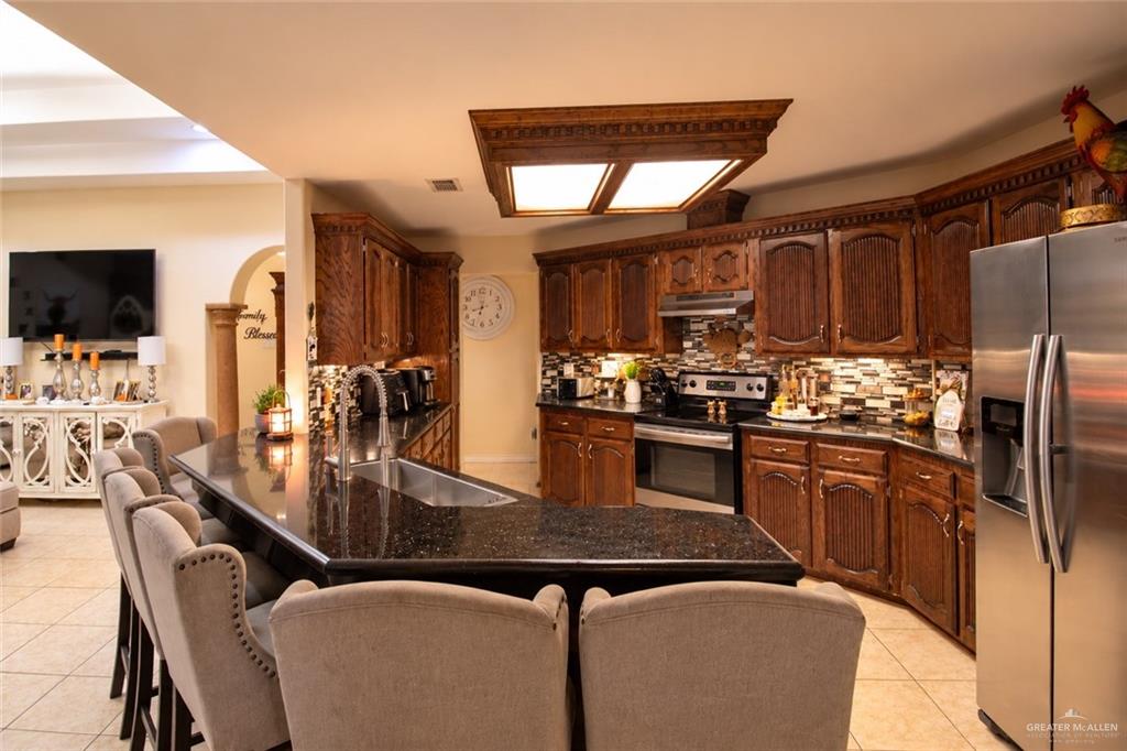 Photo 7 of 4704 Mile 4 1/2 West