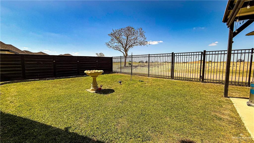Photo 40 of 2505 Cartier Drive