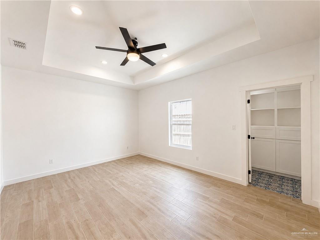 Photo 13 of 2721 Chesterfield Avenue