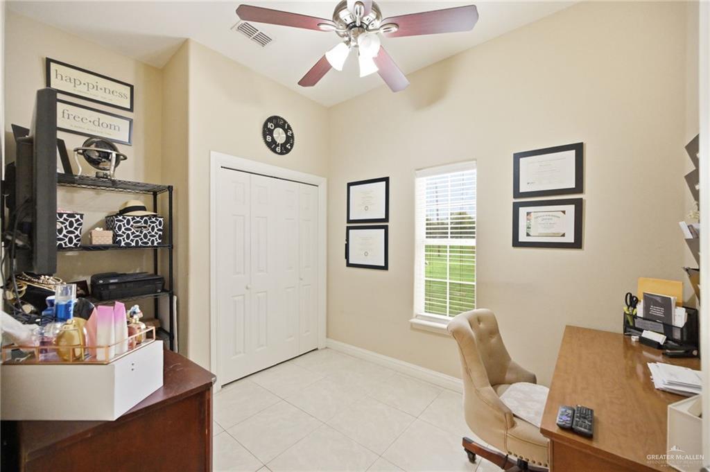 Photo 26 of 4200 Palm Grove Drive