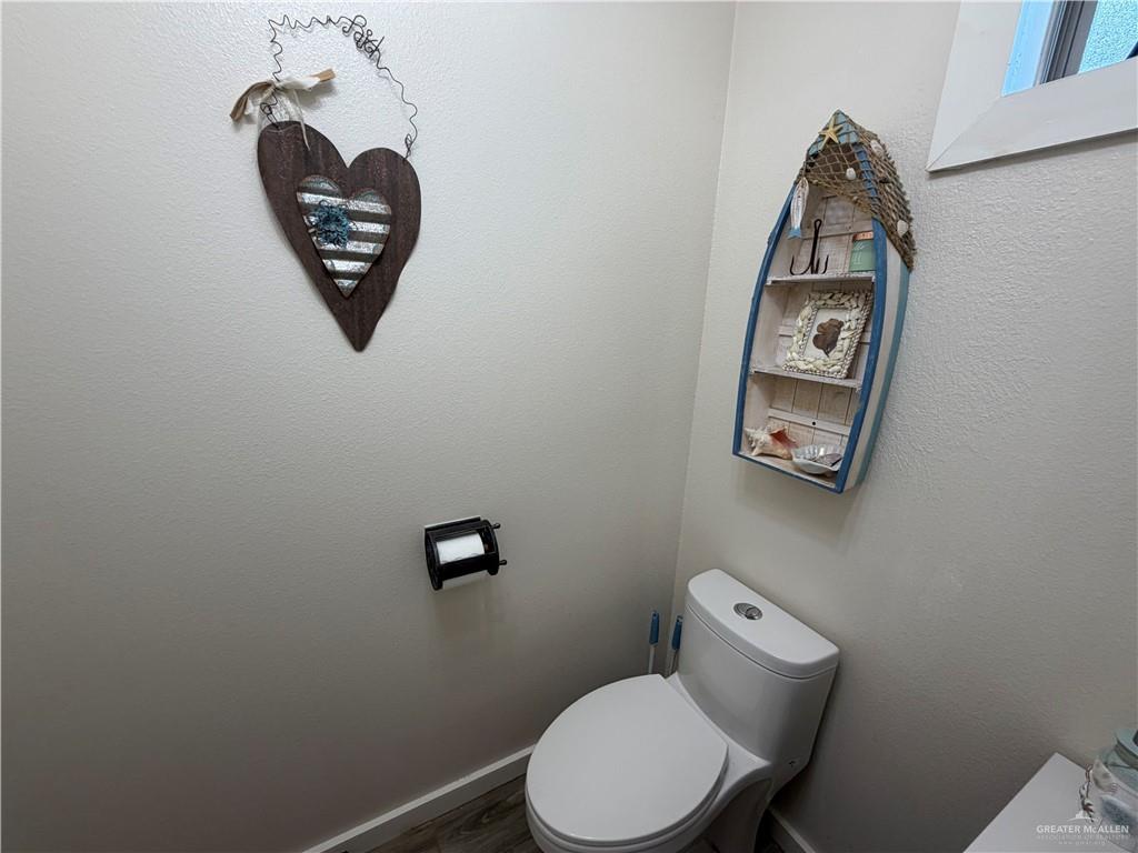 Photo 14 of 8560 Lago Vista Drive