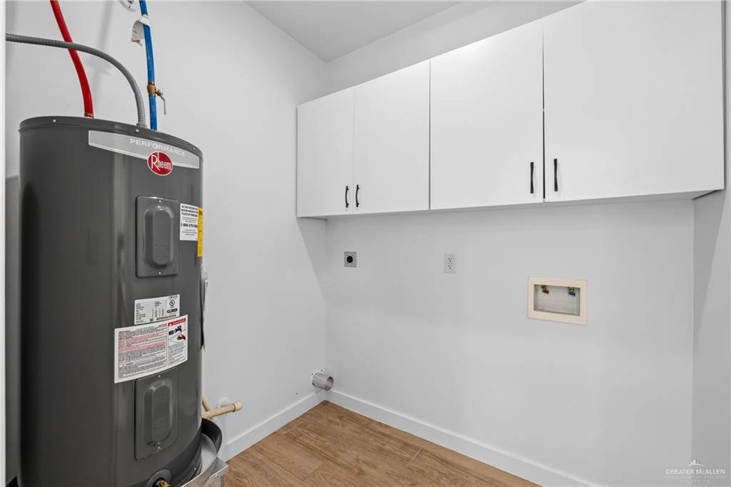 Photo 15 of 6319 Lancelot Drive
