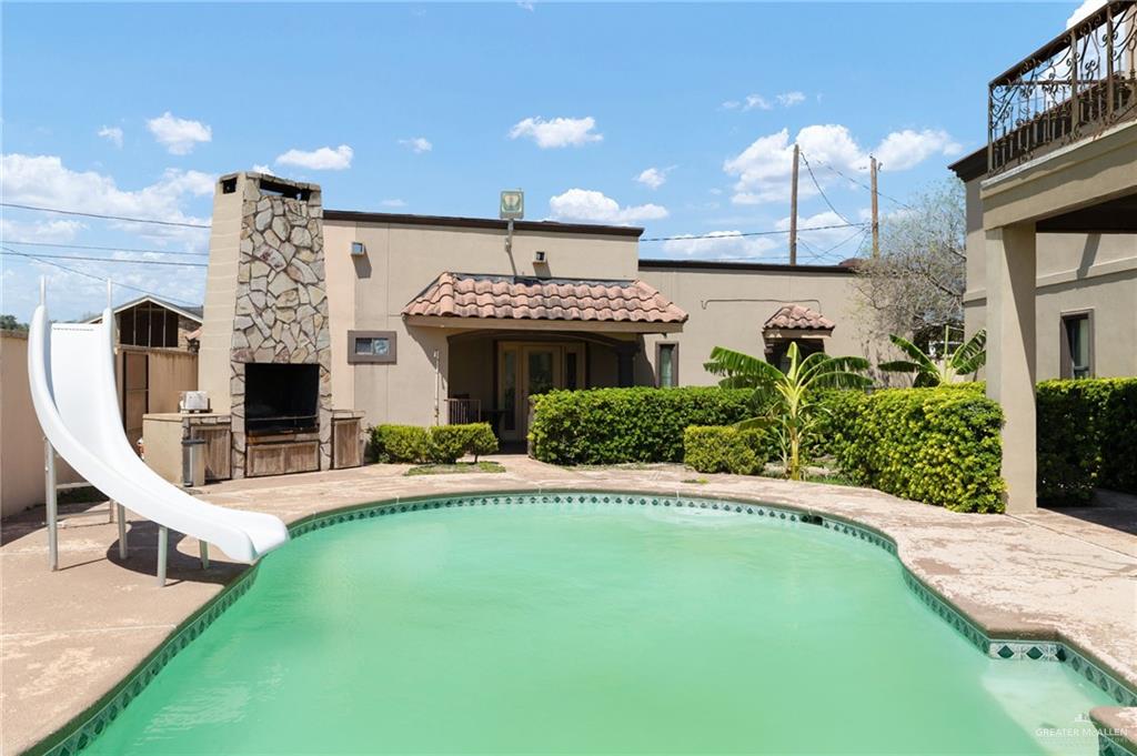 Photo 18 of 682 Alto Bonito Street