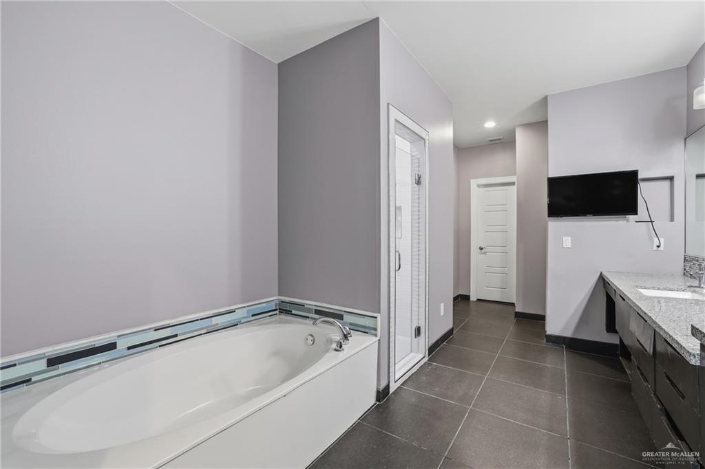 Photo 19 of 3901 Falcon Drive