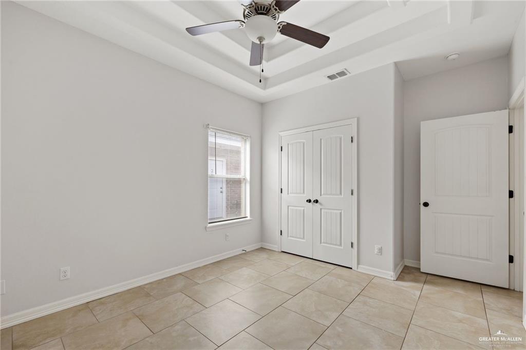 Photo 9 of 704 Linda Street