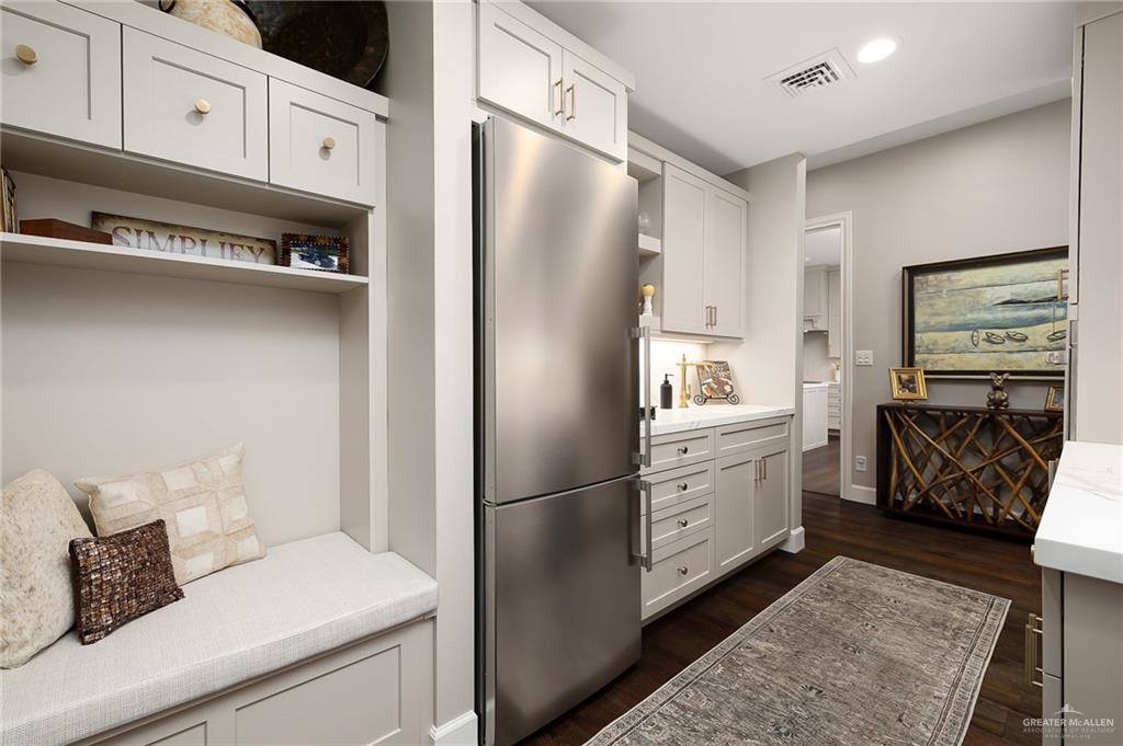 Photo 23 of 31 Villas Jardin Drive
