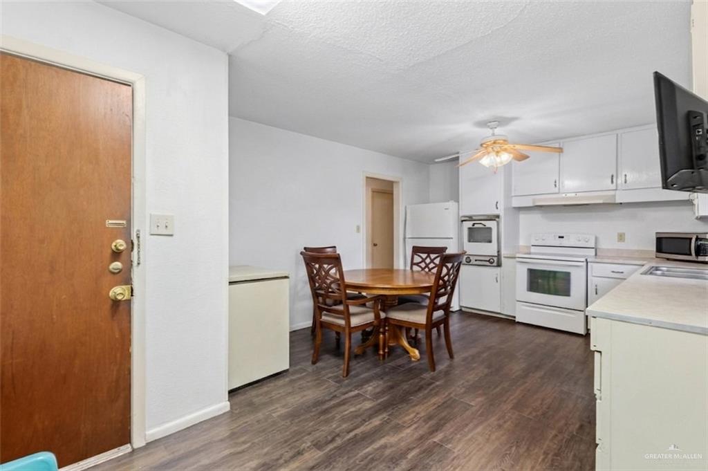 Photo 5 of 303 7th Street