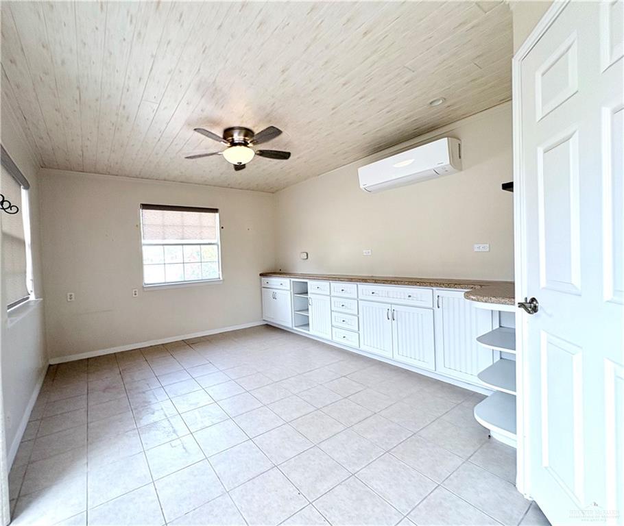 Photo 3 of 2224 Seagull Lane