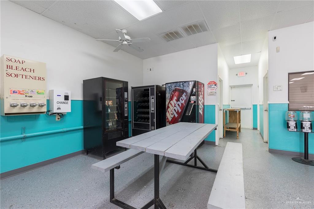 Photo 11 of 809 Ware Road