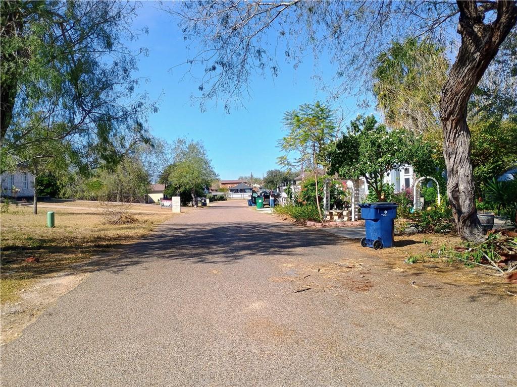Photo 8 of 972 Kika De La Garza Boulevard