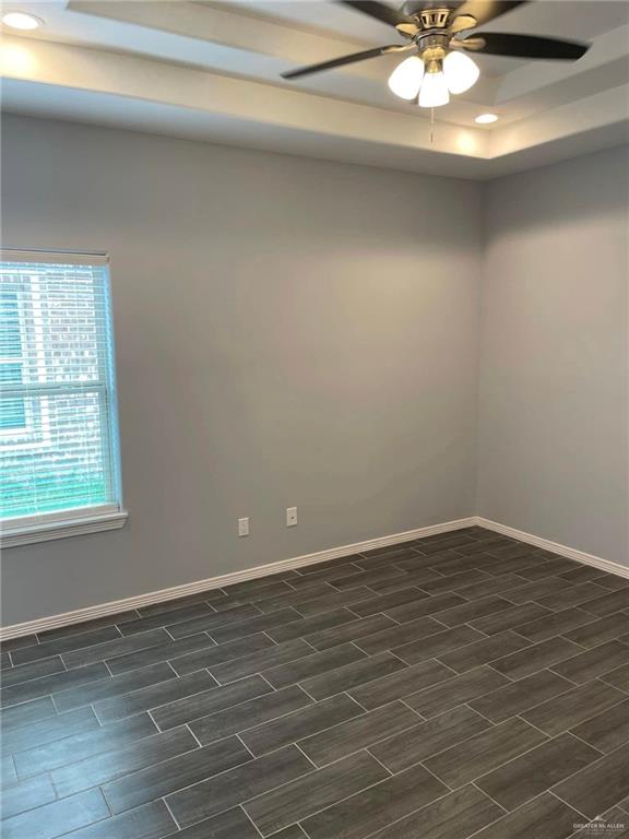 Photo 5 of 2709 Primrose Avenue