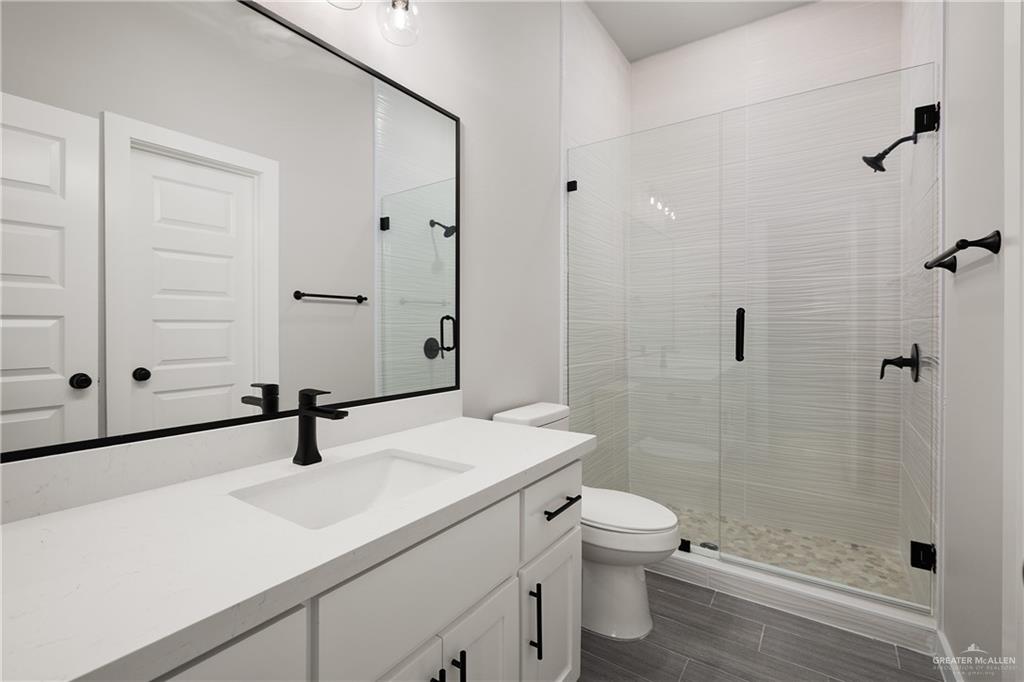 Photo 8 of 2400 Cardinal Drive