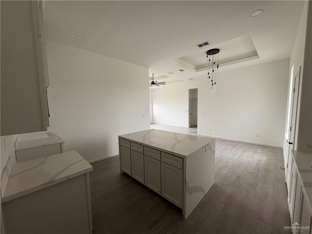 Photo 3 of 1510 Arden Street