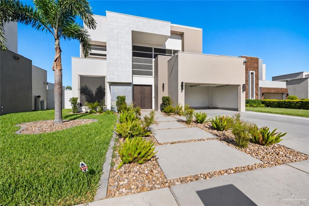Photo 2 of 200 Grovewood Avenue