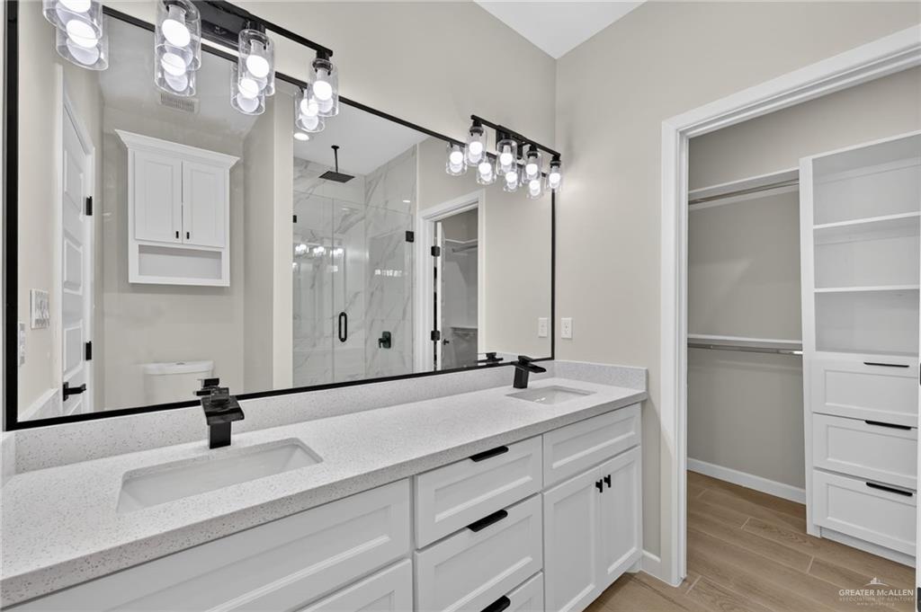 Photo 14 of 7006 La Mora Street