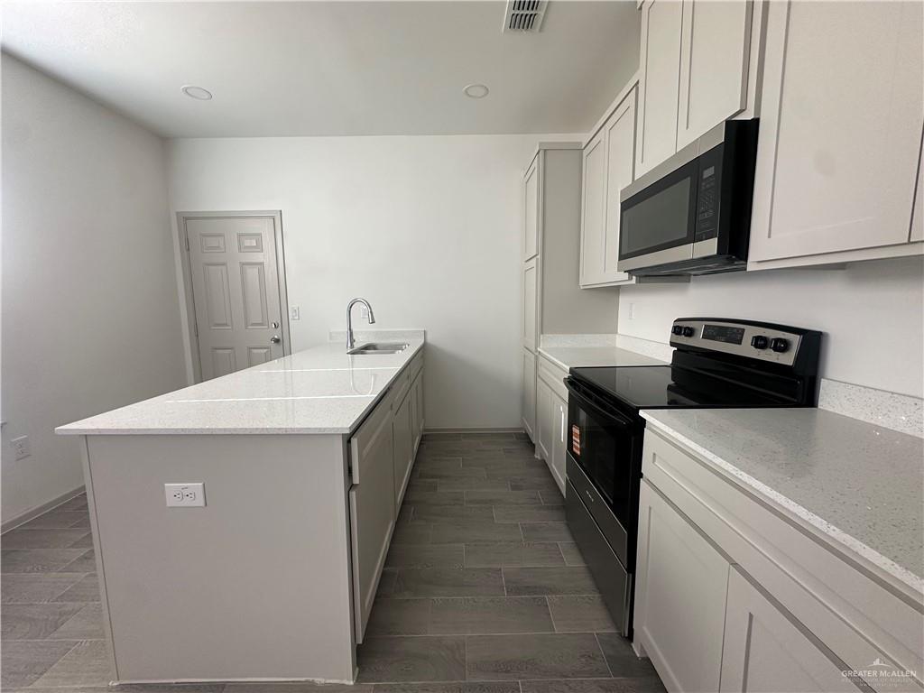 Photo 6 of 1032 Palm Drive