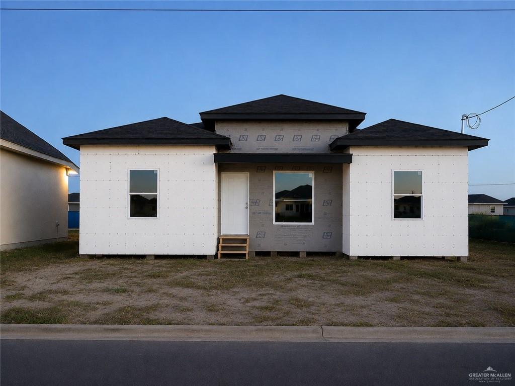 Single Family home at 313 Valencia Drive, Donna, Texas