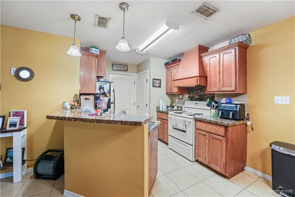 Photo 10 of 308 Amy Drive