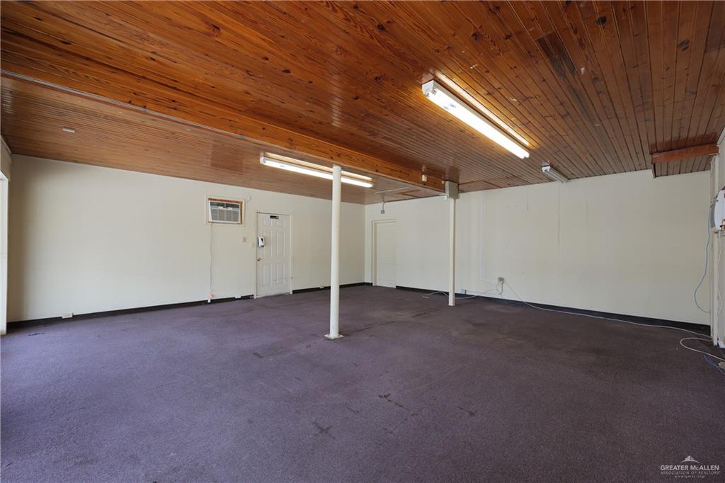 Photo 19 of 115 Britton Avenue
