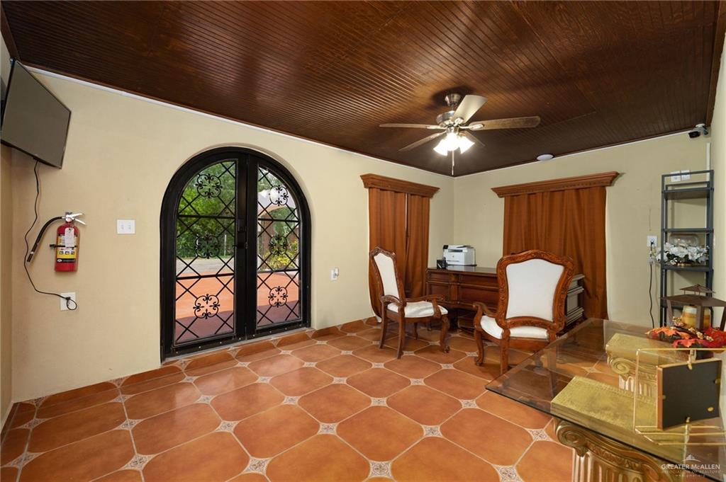 Photo 7 of 1461 Pino Street