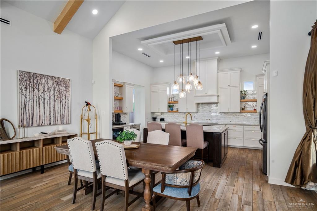 Photo 10 of 3300 Saint Honore Drive