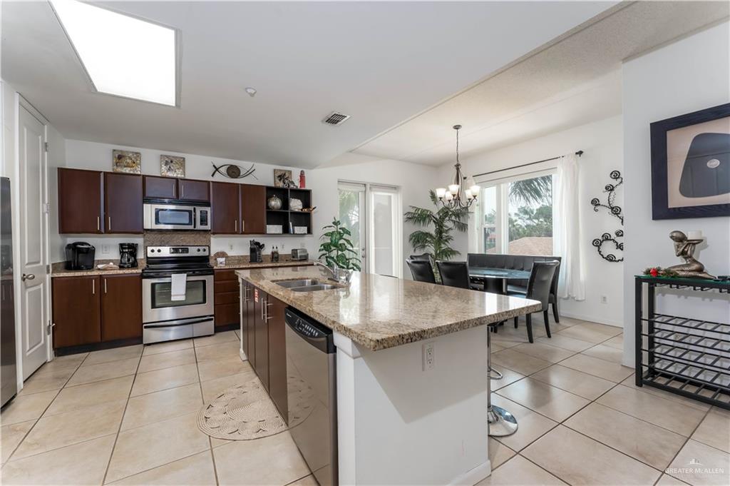 Photo 6 of 5909 Padre Boulevard #201